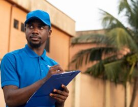 close-up-delivery-person-with-parcel_23-2149095914